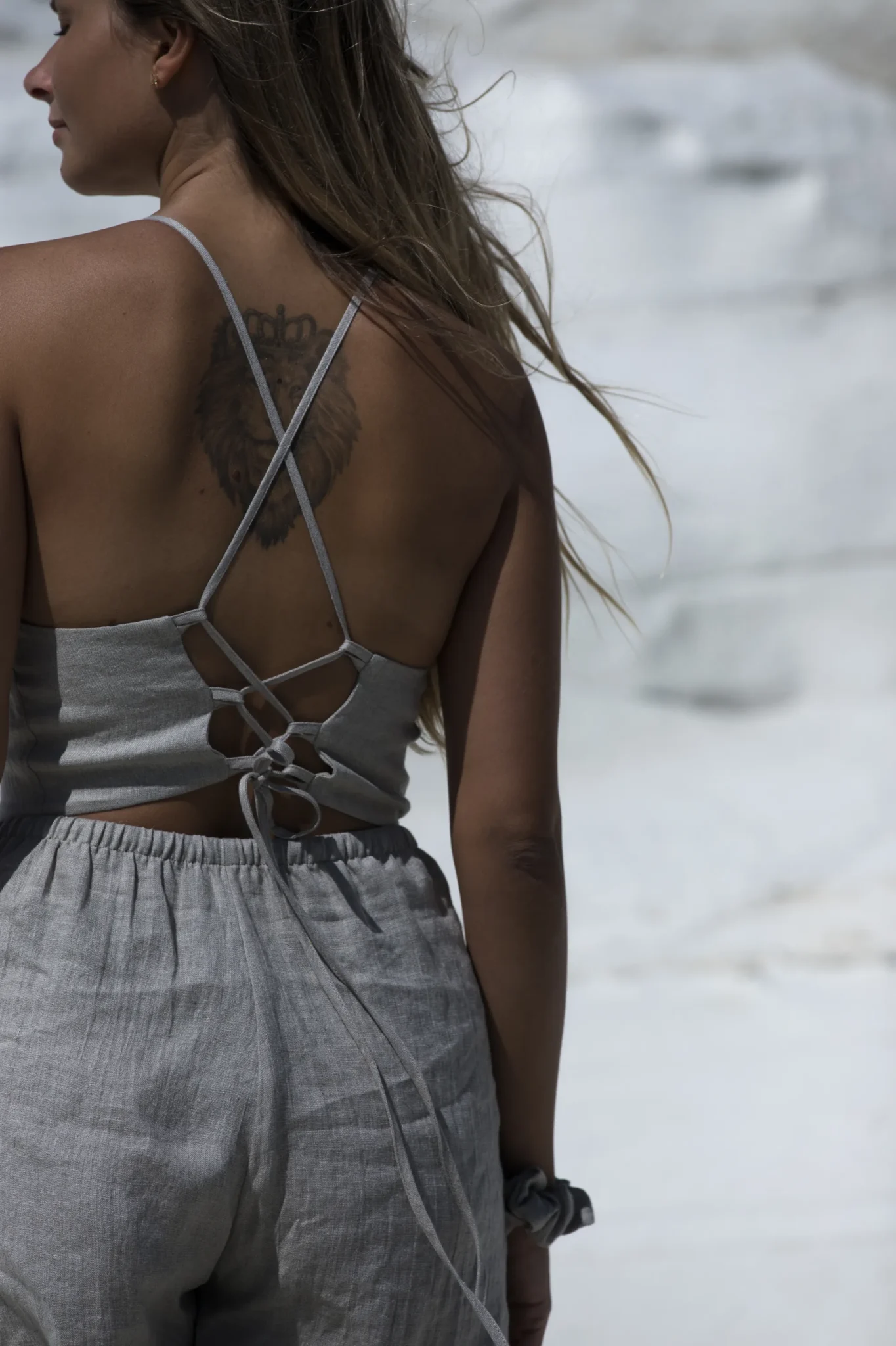 Lniany top wiązany na plecach tied-up naturalny len
